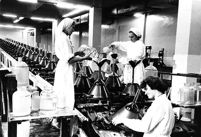 Серийное производство первых кинескопов 1954 год